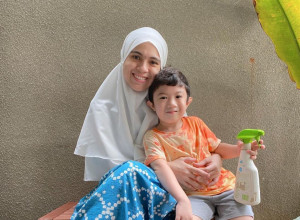 Sang Anak Alami Retak Tulang Bahu, Nycta Gina: Doain Ya Teman-Teman!