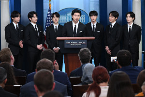 Kunjungi Gedung Putih, BTS Gaungkan Lawan Kampanye Anti-Asia