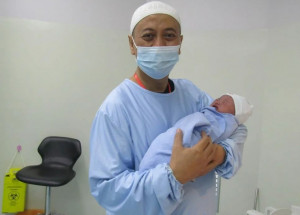 Selamat, Opick dan Bebi Silvana Telah Dikaruniai Putra Kedua