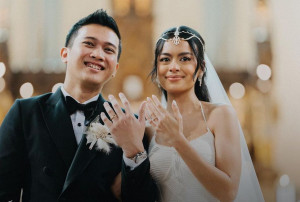 Eva Celia Resmi Menikah, Gaun Pengantin Berpotongan Korsetnya Sita Perhatian
