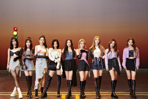 Segera Comeback, Fromis_9 Mulai Bagikan Tracklist Album “From Our Momento Box”