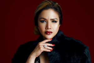 Ikuti Ajang Tinju Holywings, Barbie Kumalasari Menang Lawan Irma Darmawangsa
