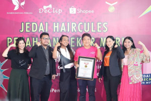 Tahan Banting, Jedai Haircules Pecahkan Rekor MURI