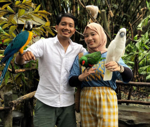 Kehilangan Sang Kakak, Zara Persembahkan Lukisan Buatannya di Pemakaman Eril