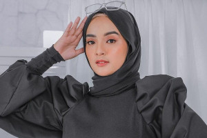 Simpel dan Kekinian, Sontek 5 OOTD Hijab ala Nabila Ishma