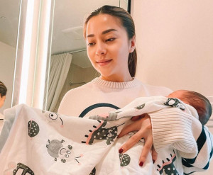 Jadi Ibu Baru, Suami Bantu Nikita Willy Atasi Stress Pasca Melahirkan