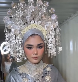 Selamat! Penyanyi Sivia Azizah Eks Girlband Blink Menikah