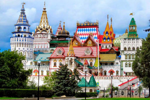 Kremlin Izmailovo yang Indah, Primadona bagi Pemburu Souvenir Khas Rusia