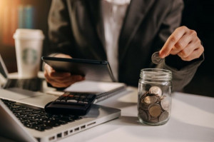 Resesi Makin Mengancam! Milenial Wajib Tau 5 Tips Atur Keuangan