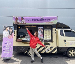 Budaya Kirim Coffee Truck di Kalangan Artis Korea, Ini Harga Sewanya!