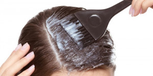 7 Efek Samping Sering Mewarnai Rambut
