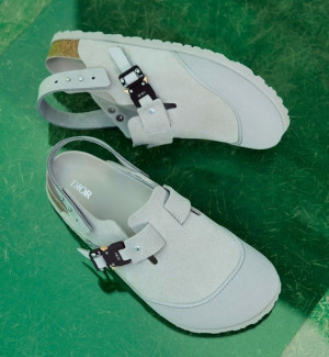 Nyaman dan Fungsional, Intip Koleksi Sandal Kolaborasi Dior dan Birkenstock