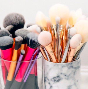 Pemula, Ini 6 Jenis Brush Eyeshadow dan Fungsinya