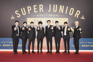 Yesung dan Donghae Super Junior Sapa Fans Usai Sampai di Indonesia
