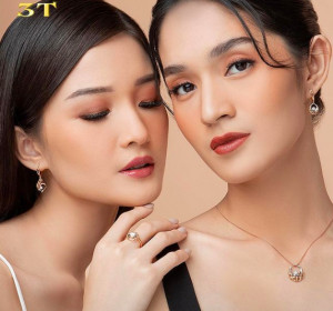 Indonesia Banget! Intip Koleksi Perhiasan Berlian Wanita untuk Penampilanmu Sehari-hari