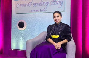 Sudah Lama Bercerai, Feni Rose: Jadi Single Ada Enaknya Juga