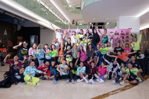Komunitas Zumba Indonesia Galang Donasi untuk Operasi Implan Koklea Seorang Anak