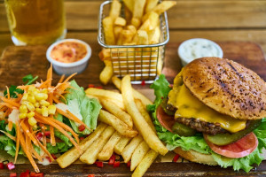 Makanan yang Wajib Dihindari Penderita Darah Rendah