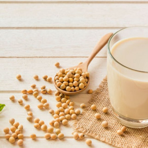 Jadi Alternatif Susu Sapi, Ini Manfaat Susu Soya untuk Kesehatan