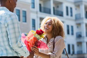 Apa itu Girlfriend Day? Perayaan Manis Setiap 1 Agustus