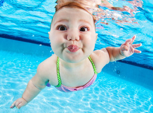 Penting! Ini Manfaat Berenang untuk Tumbuh Kembang Anak