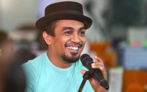 5 Lagu Glenn Fredly yang Legendaris