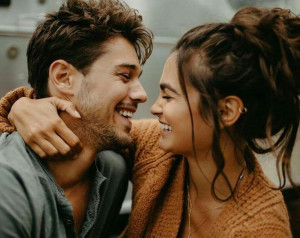 Bukan Hal Buruk, 5 Tips Bergantung pada Pasangan Secara Sehat