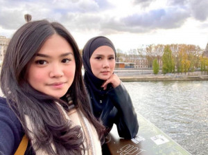 Sang Anak Tiarani Savitri Lulus Kuliah, Mulan Jameela: Alhamdulillah, Akhirnya Jadi Sarjana