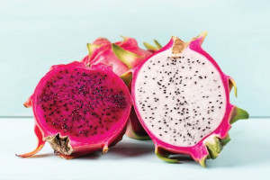 Ingin Sehat dan Cantik, Yuk Kenali 5 Manfaat Konsumsi Buah Naga
