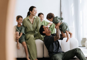 Selamat! Jennifer Bachdim Hamil Anak Keempat