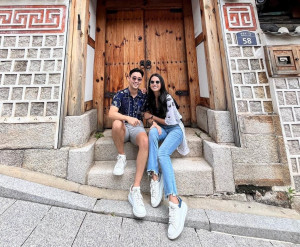 Potret Maudy Ayunda di Korea, “Pulang Kampung” Bareng Suami