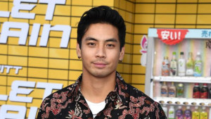 Bermain dengan Brad Pitt, Penampilan Yoshi Sudarso Curi Perhatian di Premiere “Bullet Train”