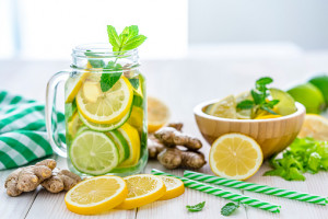 Segar dan Sehat, Rekomendasi Racikan yang Baik untuk Infused Water