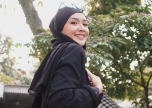 Harga BBM Naik, Cita Citata: Apa-apa Naik Tapi Bansos Dikorupsi