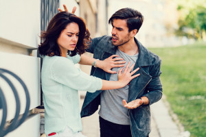 "Run Bestie, Run!" Ini 5 Tanda Kalau Pasanganmu Egois