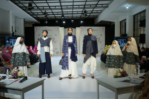 Batik Kudus: In Fashion, Wadah Tuk Para Calon Desainer Muda