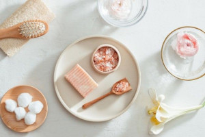 Ini 6 Manfaat Gunakan Makeup dan Skincare Organik yang Harus Kamu Coba
