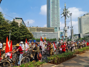 Rayakan Hari Kemerdekaan, Scarlett Adakan Turnamen Badminton dan Parade Sepeda