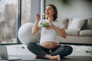 5 Nutrisi yang Sangat Diperlukan di Awal Kehamilan
