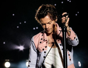 Harry Styles Kepergok Kencan Makan Malam dengan Olivia Wilde di New York