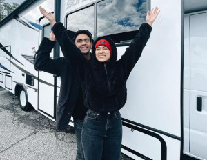 Ayudia Beberkan Awal Mula Mantap Berhijab, Sang Suami Akui Tak Tahu Alasannya