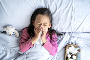 Anak Demam? Ini 6 Perawatan yang Bisa Dilakukan di Rumah