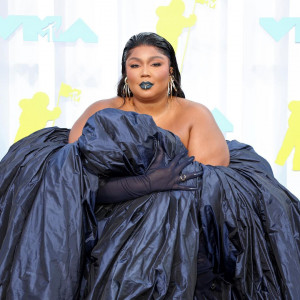 7 OOTD Selebriti di MTV Video Music Awards 2022