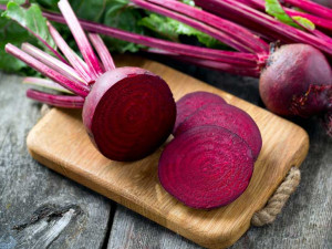 Yuk Kenali 5 Manfaat Buah Bit bagi Kesehatan