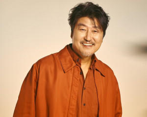 Sukses di Dunia Film, Song Kang Ho Akan Tampil Perdana Sebagai Aktor Drama