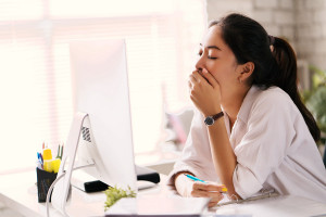 5 Cara Hilangkan Rasa Kantuk Tanpa Kafein