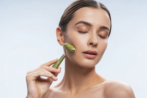 Segudang Manfaat Pakai Face Roller untuk Wajah