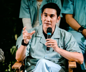 Totalitas! Perankan Karakter Penyandang Disabilitas, Vino G Bastian Datangi 3 Psikolog