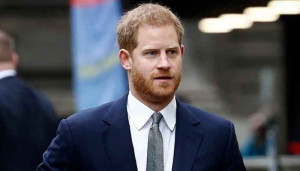 Pangeran Harry Boleh Kenakan Seragam Militer, Ini Alasannya