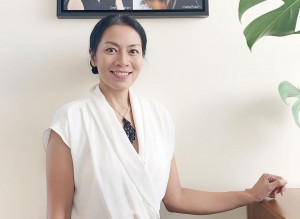 Dee Lestari Cerita ‘Keajaiban’ Saat Jasad Reza Gunawan Dikremasi